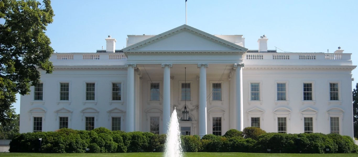 Η Ουάσιγκτον ενοχλημένη από τη συνεργασία Χ.Χαφτάρ και Άσσαντ: Δεν στηρίζουμε την επίθεση στην Τρίπολη